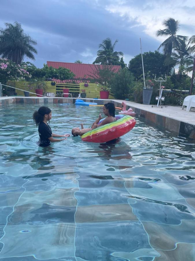 Tampok Lodge Cayenne Exteriör bild